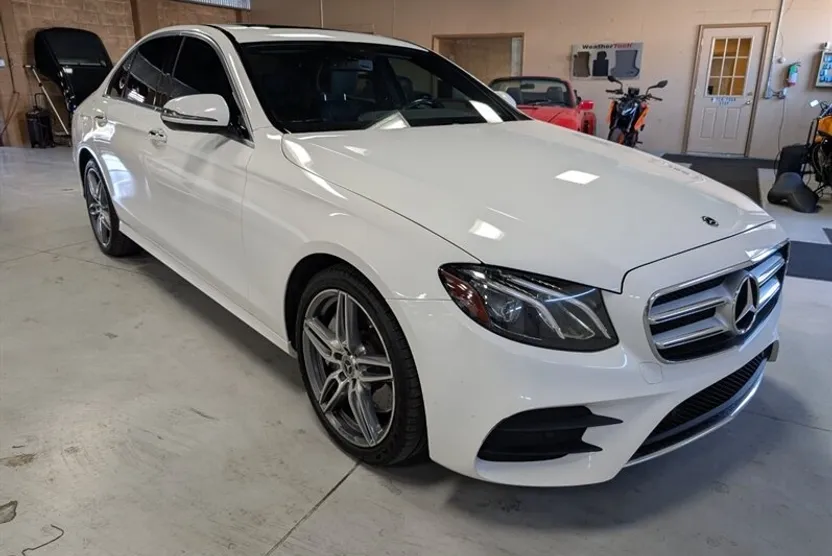 2020 Mercedes Benz E 350 4MATIC photo 1