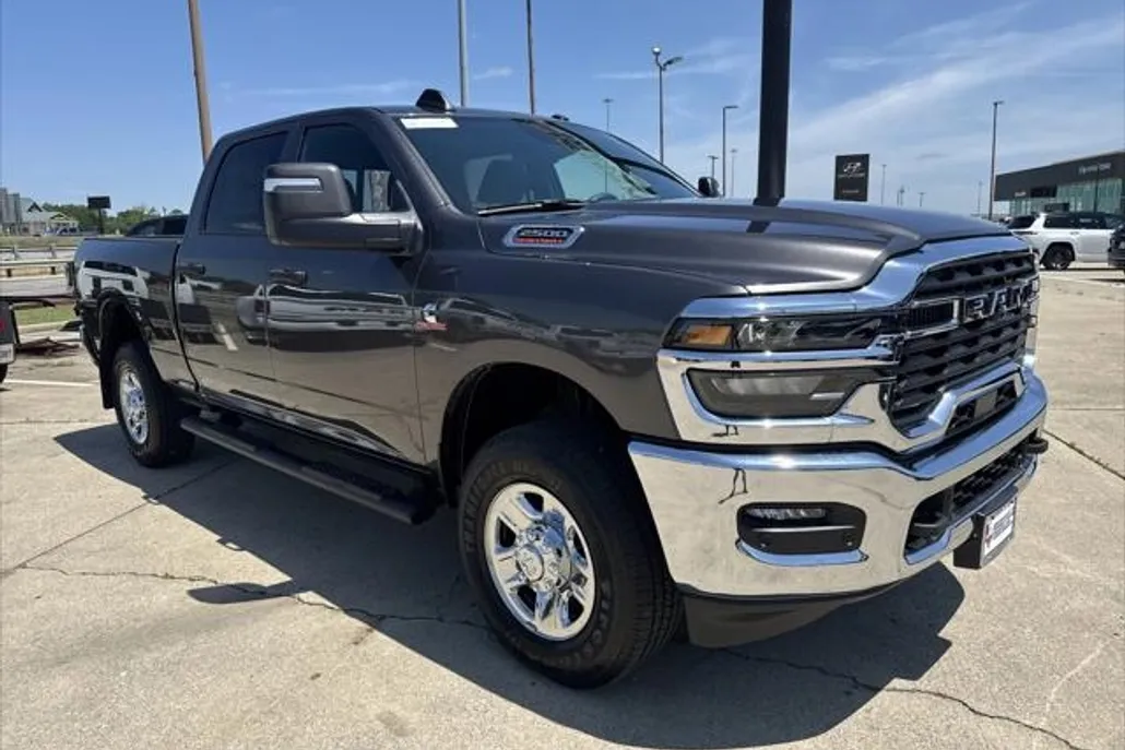 2025 Ram 2500 Tradesman photo 1