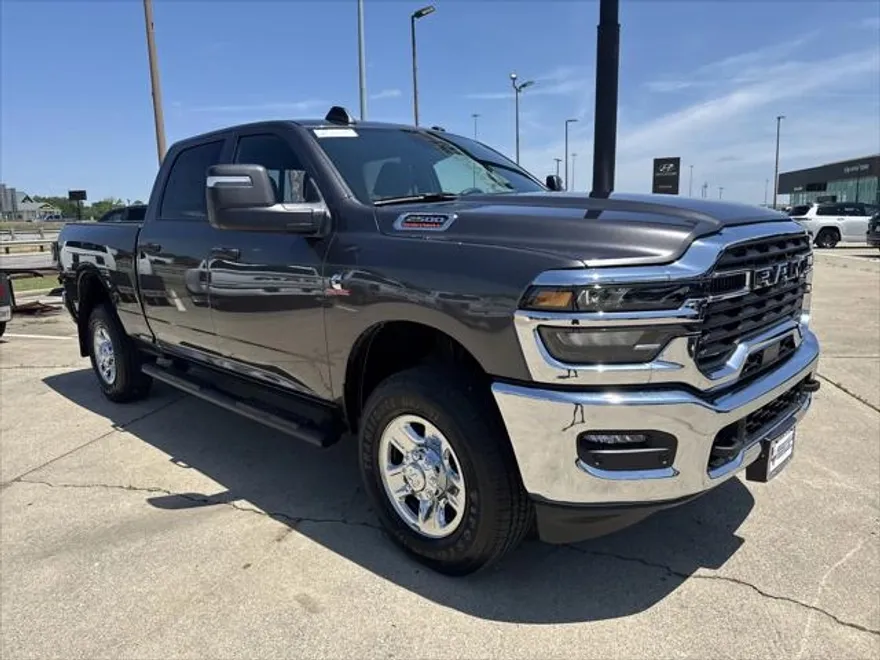 2025 Ram 2500 Tradesman photo 1