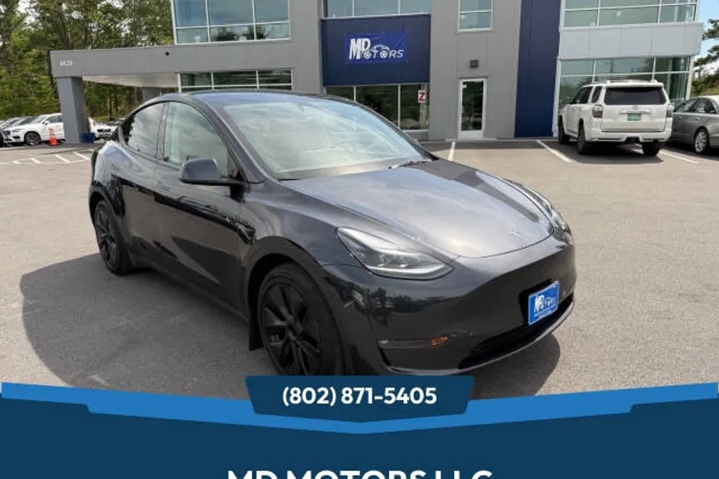 2025 Tesla Model Y Long Range photo 1