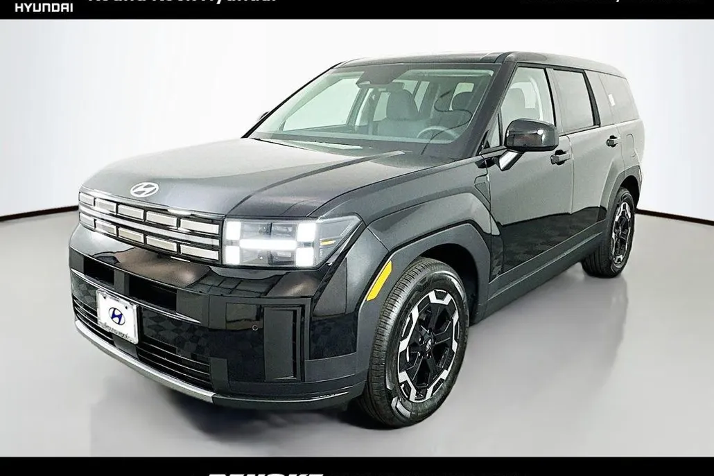 2026 Hyundai Santa Fe SE photo 1
