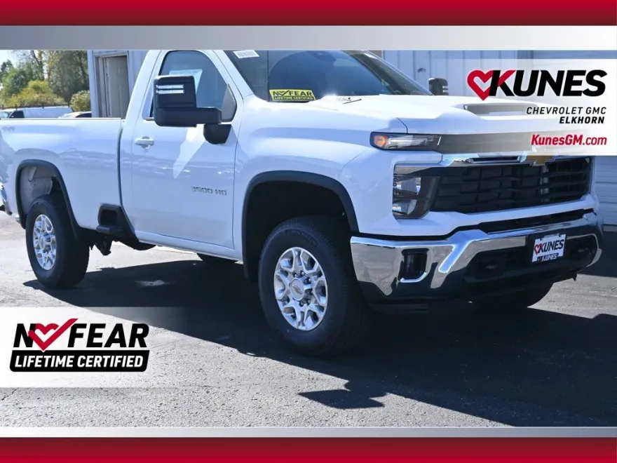 2026 Chevrolet Silverado 3500HD LT photo 1