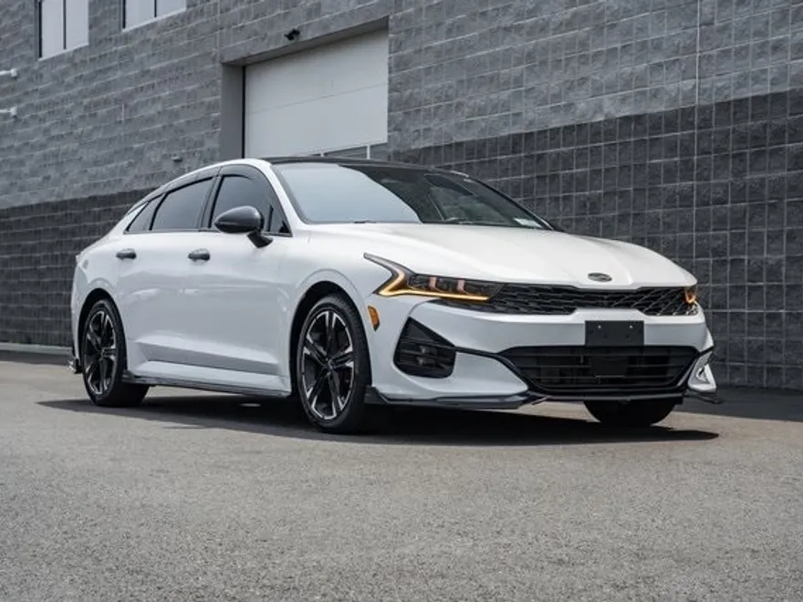 2021 Kia K5 GT-Line photo 1