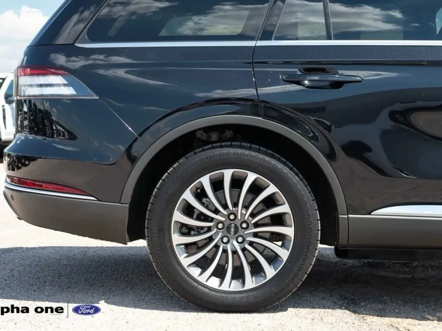 2023 Lincoln Aviator Reserve photo 1
