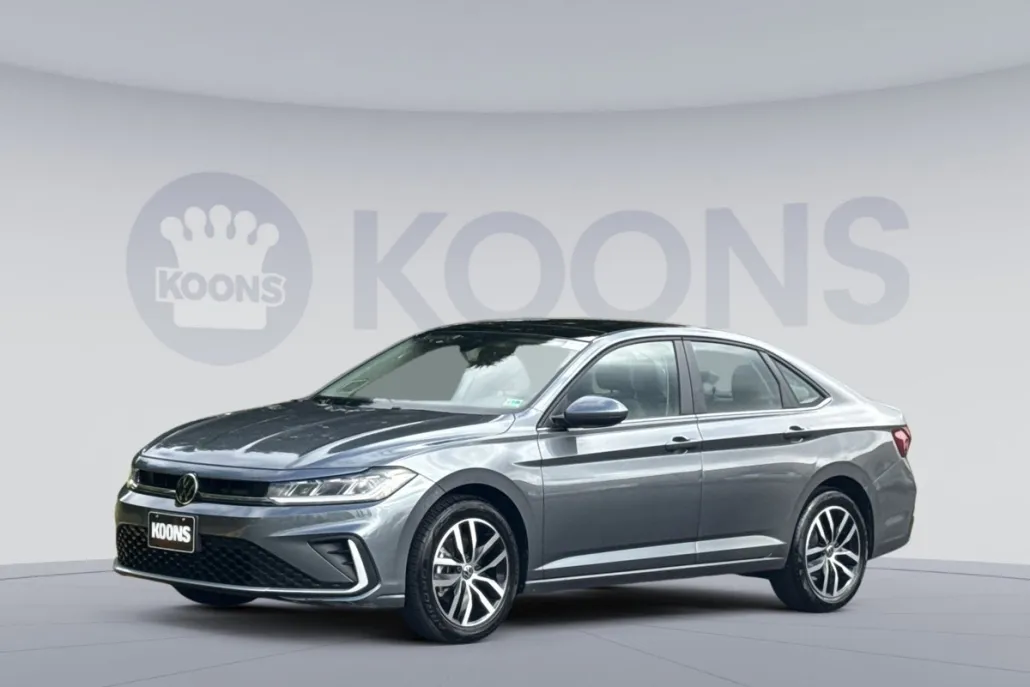 2025 Volkswagen Jetta SE photo 1