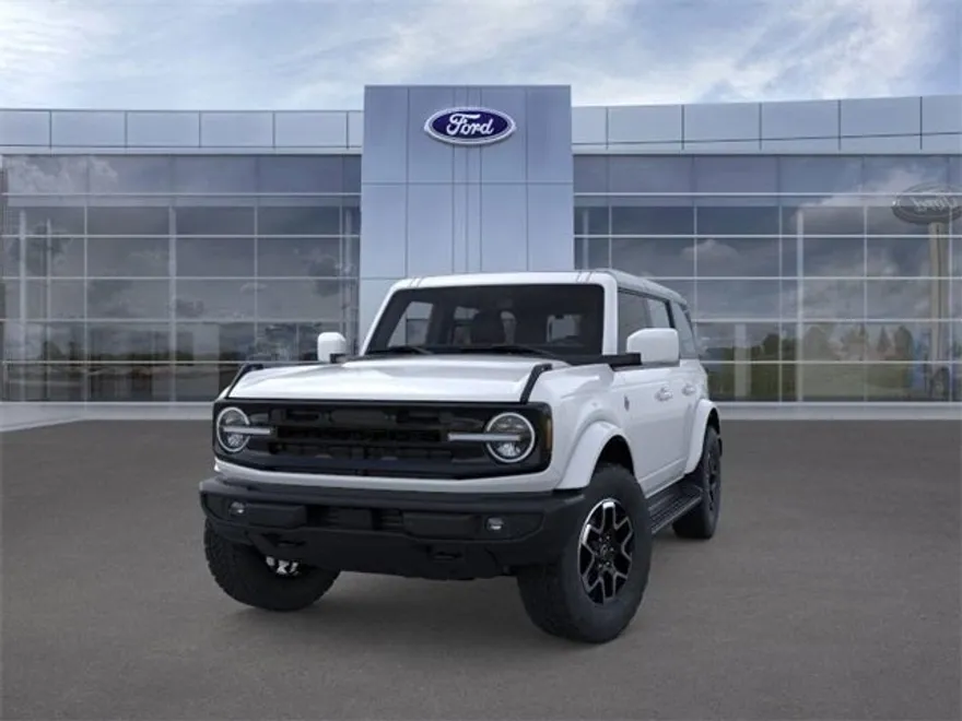 2025 Ford Bronco Outer Banks photo 1