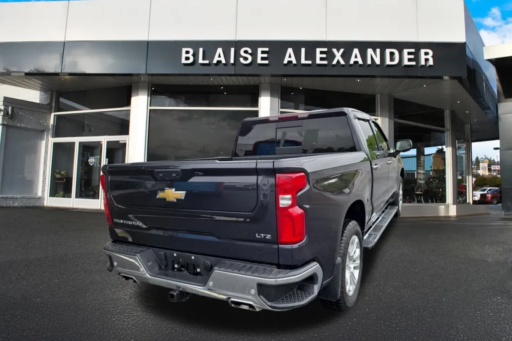 2024 Chevrolet Silverado 1500 LTZ photo 1