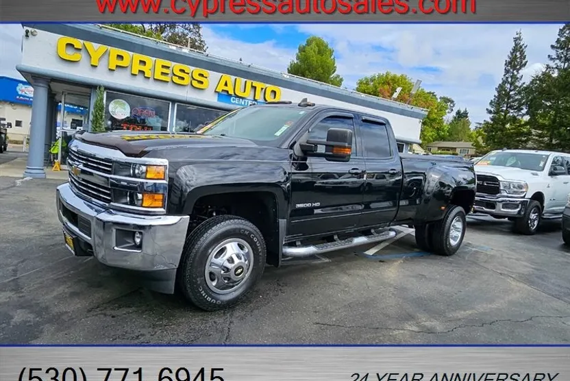 2016 Chevrolet Silverado 3500HD LT photo 1