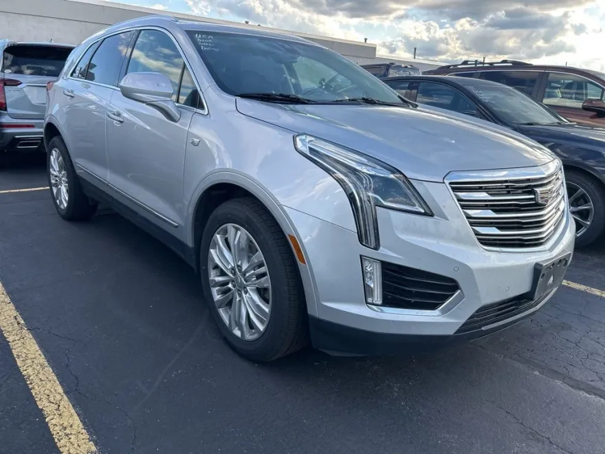 2019 Cadillac XT5 Premium Luxury photo 1