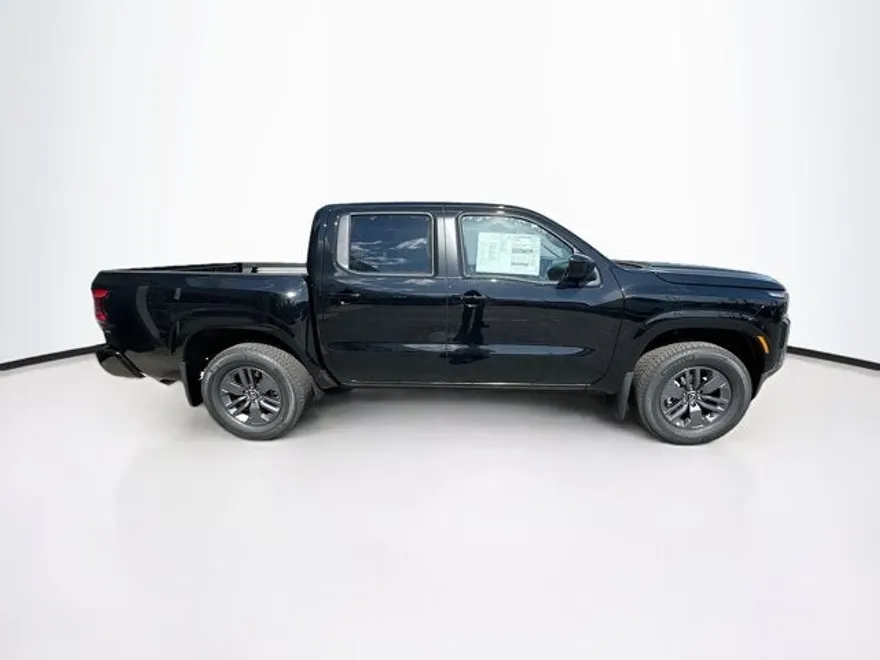 2025 Nissan Frontier SV photo 1