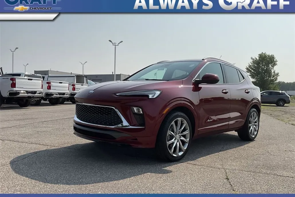 2024 Buick Encore GX Avenir photo 1