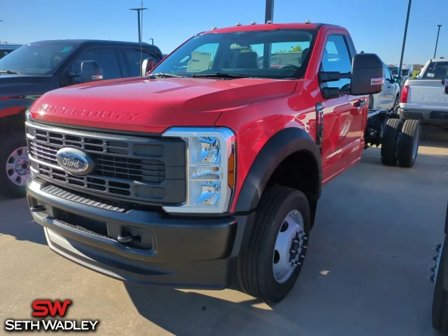 2024 Ford F-550 photo 1