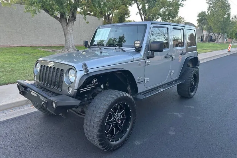 2014 Jeep Wrangler Unlimited Freedom photo 1