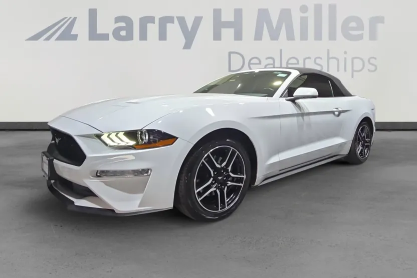 2023 Ford Mustang EcoBoost Premium photo 1