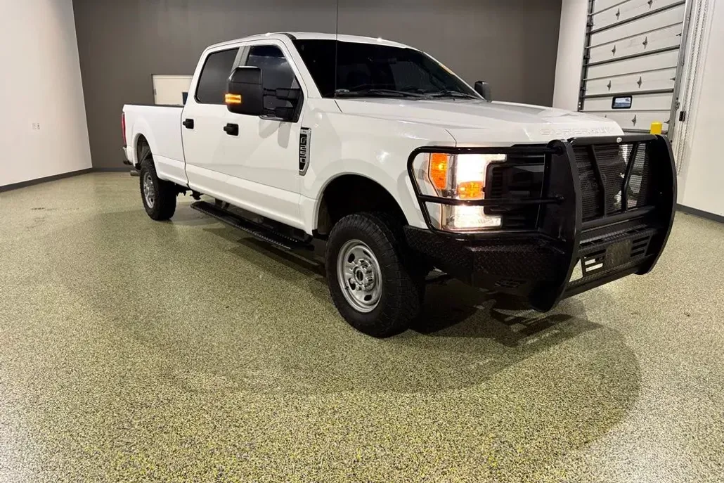 2017 Ford F-250 XL photo 1