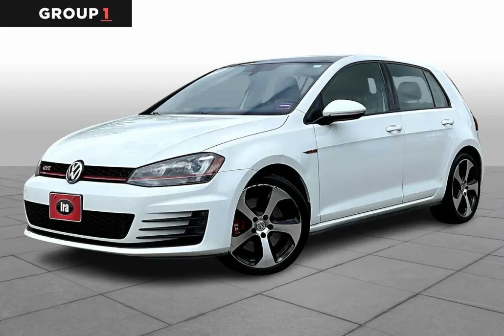 2017 Volkswagen Golf GTI Sport photo 1