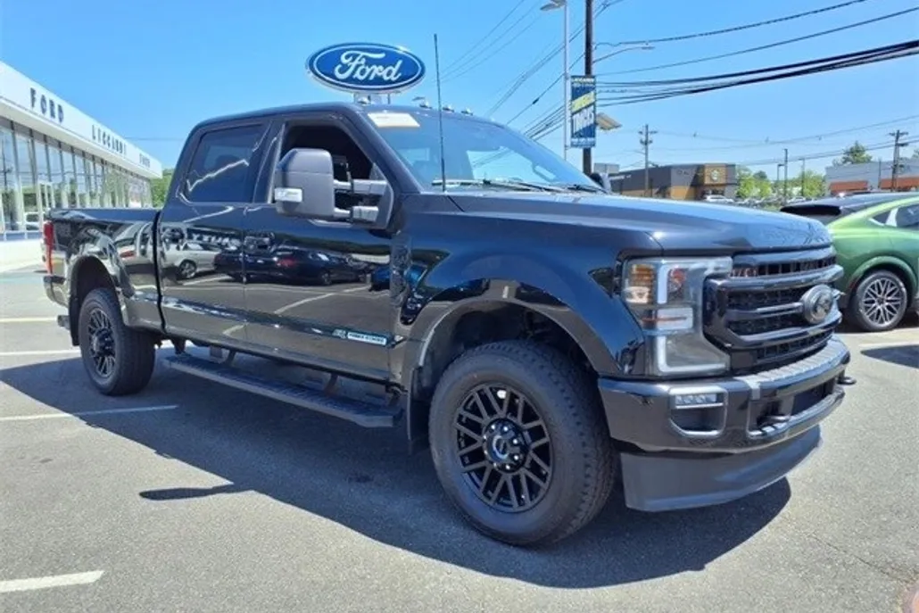2022 Ford F-250 Lariat photo 1