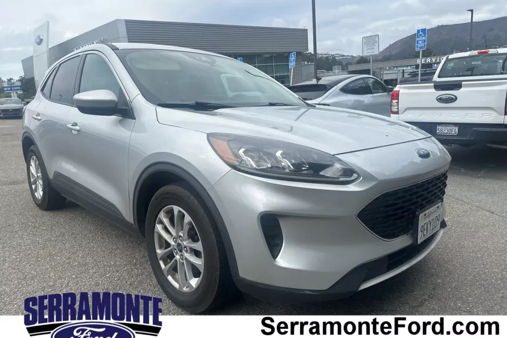 2020 Ford Escape SE photo 1