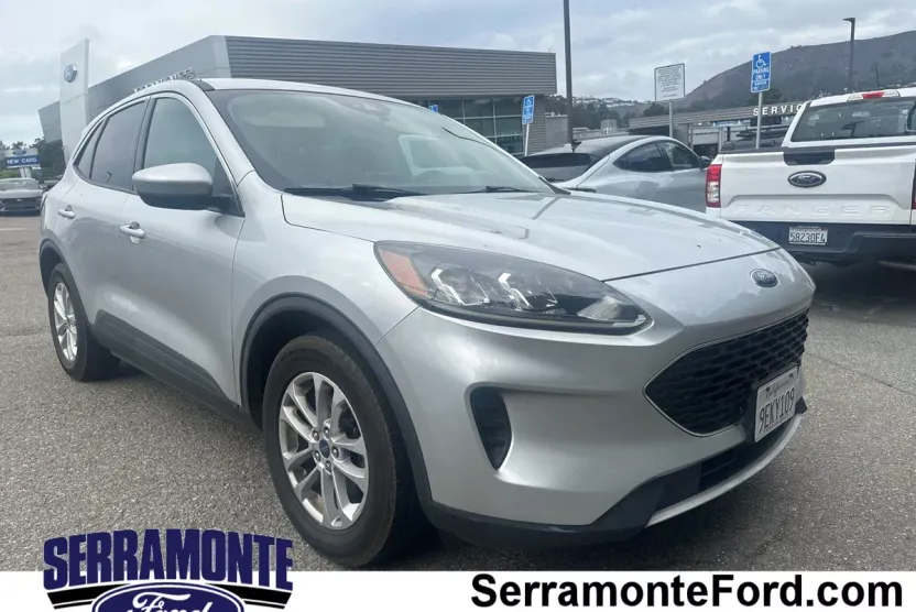 2020 Ford Escape SE photo 1