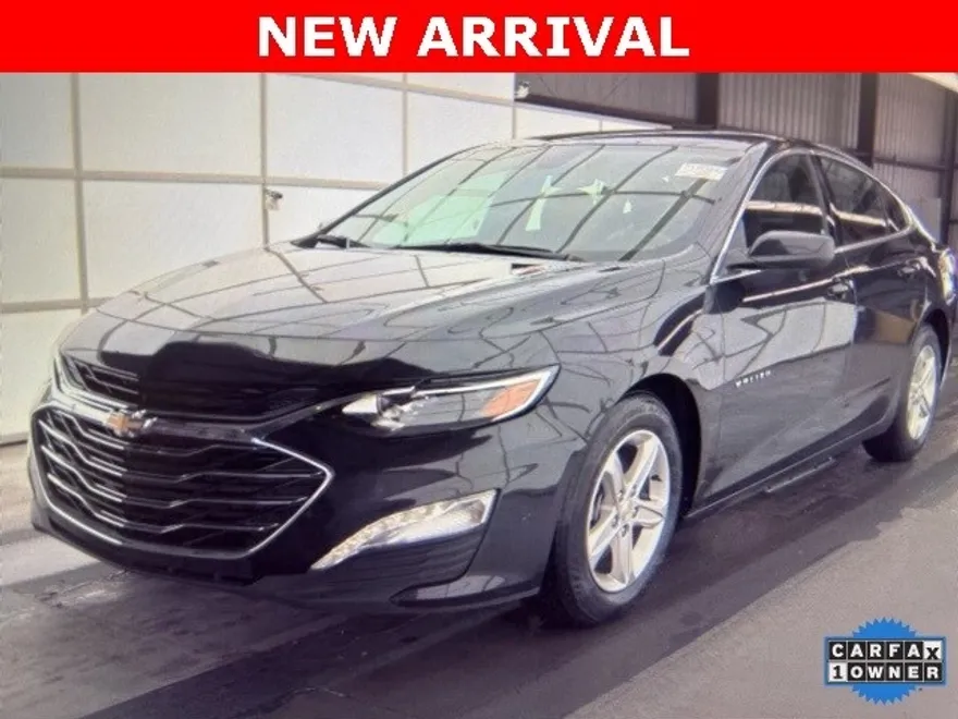 2023 Chevrolet Malibu 1LT photo 1