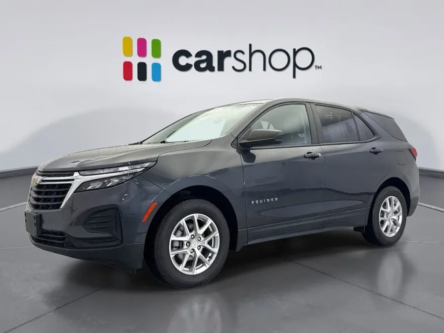 2022 Chevrolet Equinox LS photo 1