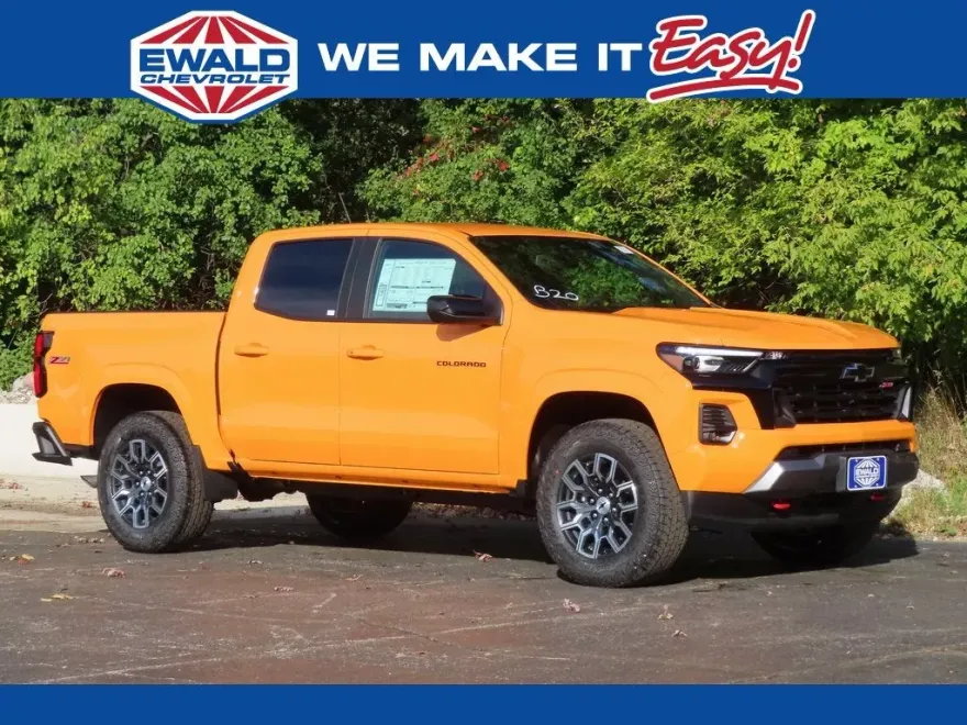 2026 Chevrolet Colorado Z71 photo 1