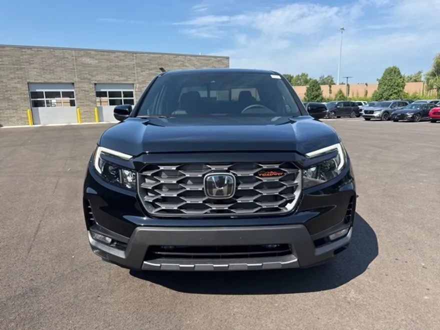 2025 Honda Ridgeline TrailSport photo 1
