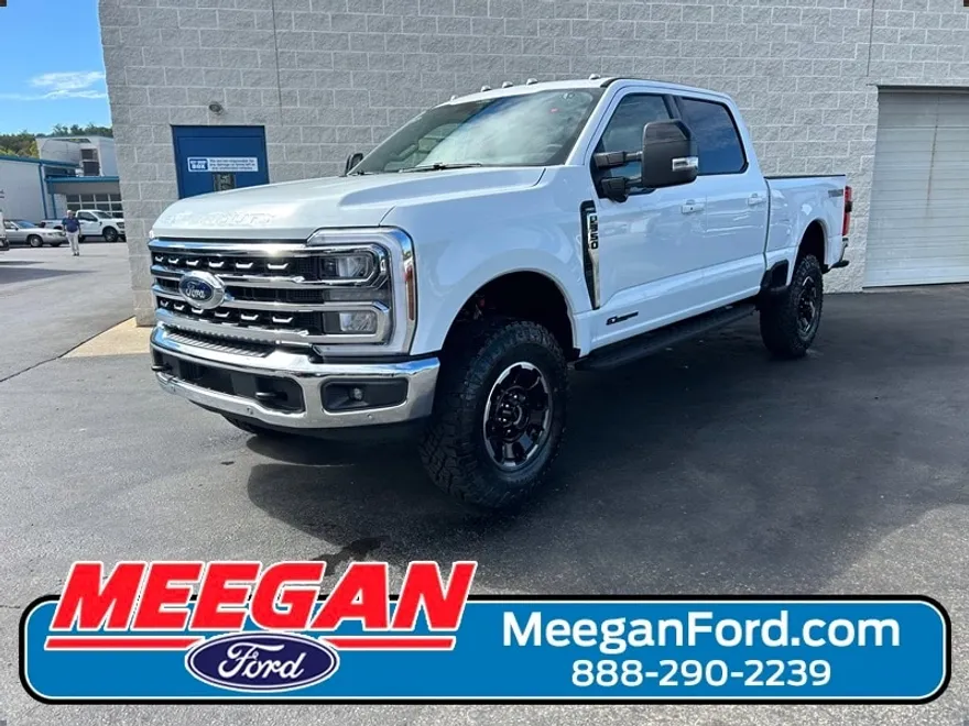 2026 Ford F-350 Lariat photo 1