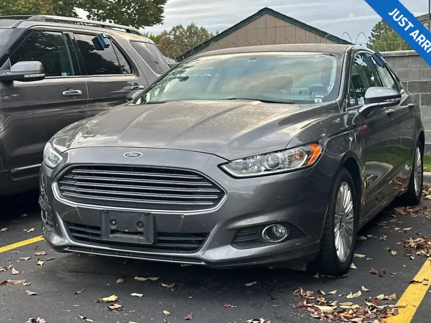 2014 Ford Fusion Energi photo 1