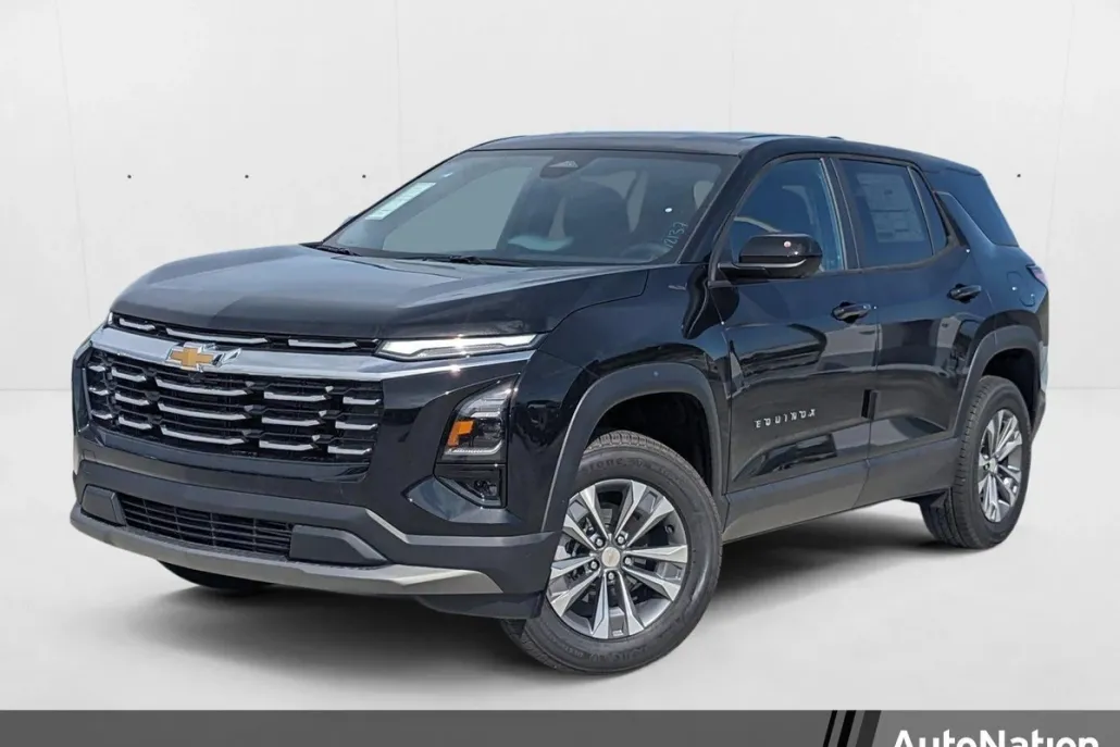 2025 Chevrolet Equinox LT photo 1
