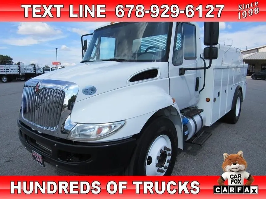 2017 International 4300 photo 1