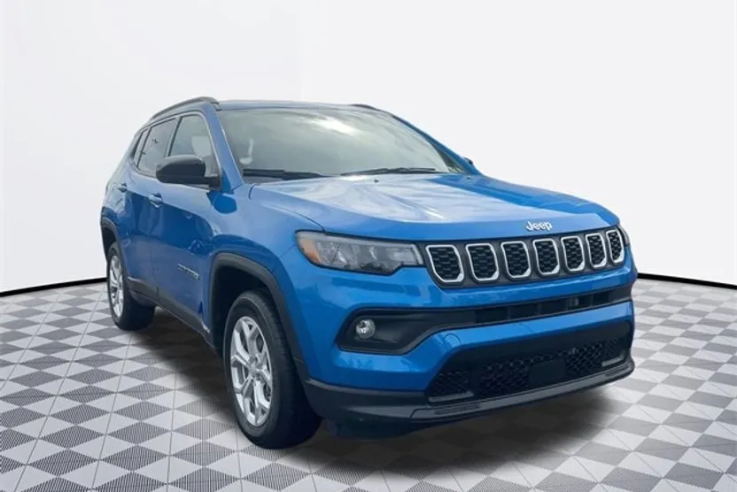 2024 Jeep Compass Latitude photo 1