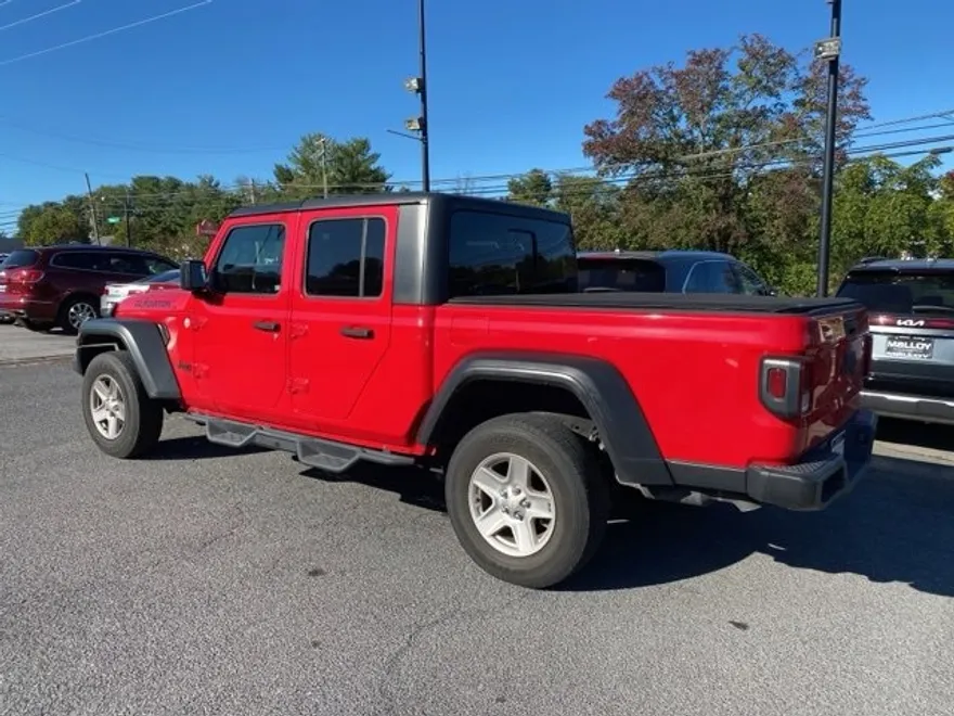 2020 Jeep Gladiator Sport S photo 1