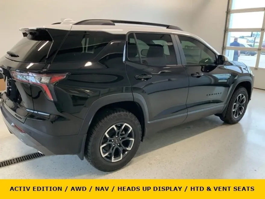 2026 Chevrolet Equinox ACTIV photo 1