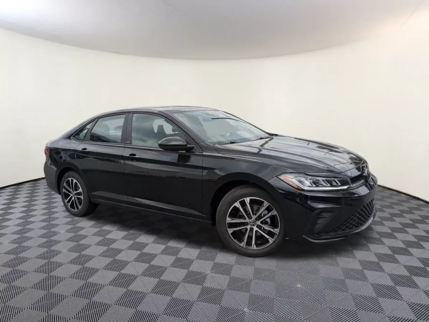 2025 Volkswagen Jetta 1.5T Sport photo 1