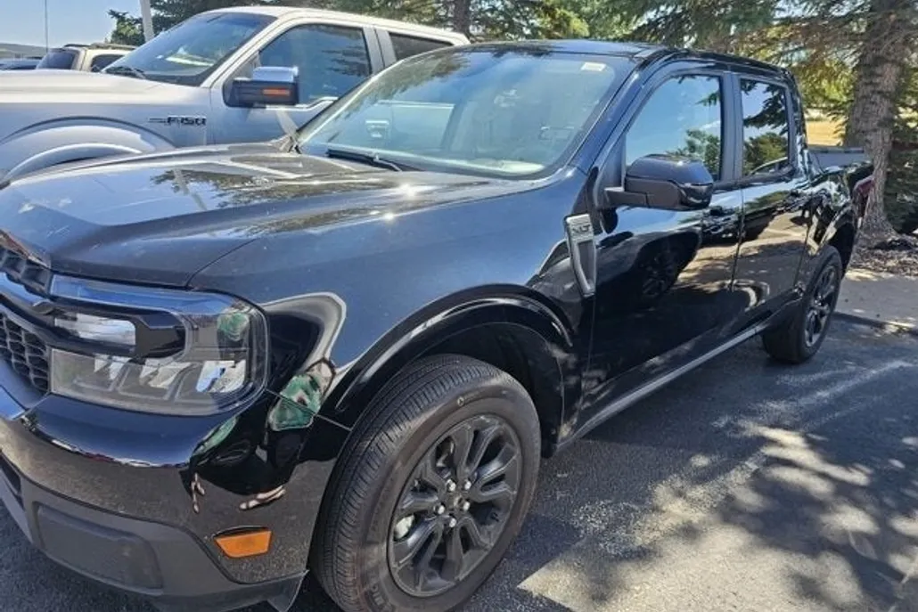 2024 Ford Maverick XLT photo 1