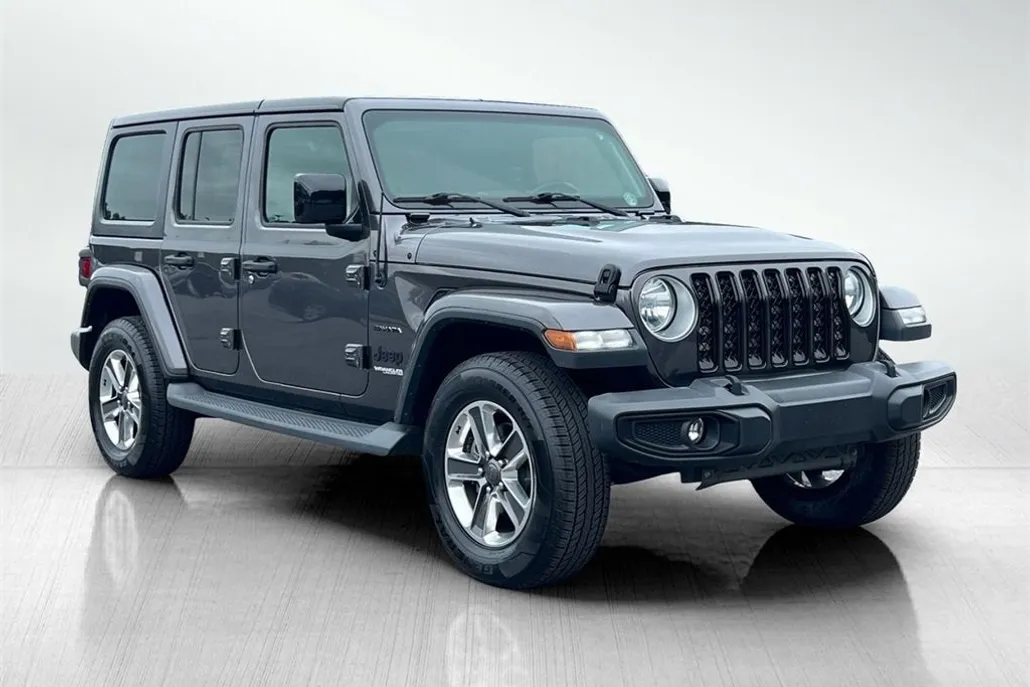 2018 Jeep Wrangler Unlimited Sahara photo 1