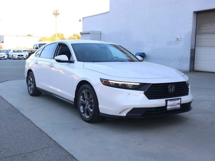 2023 Honda Accord Hybrid EX-L photo 1