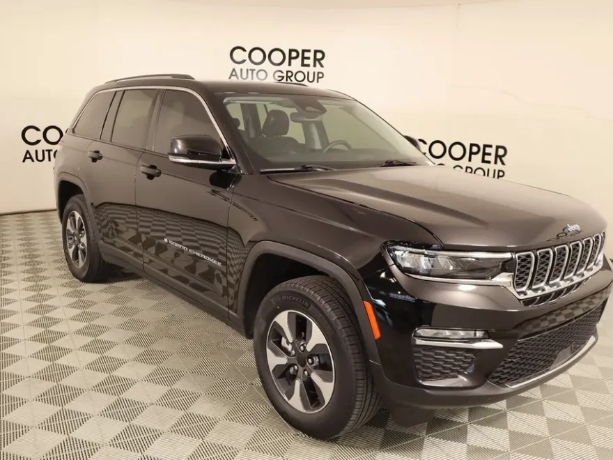 2022 Jeep Grand Cherokee Limited 4xe photo 1