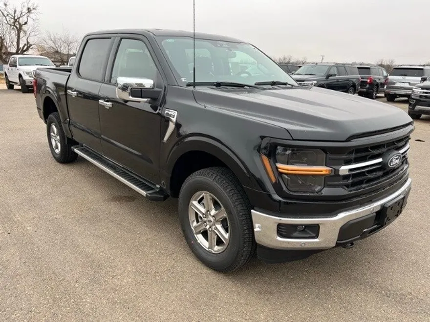 2025 Ford F-150 XLT photo 1