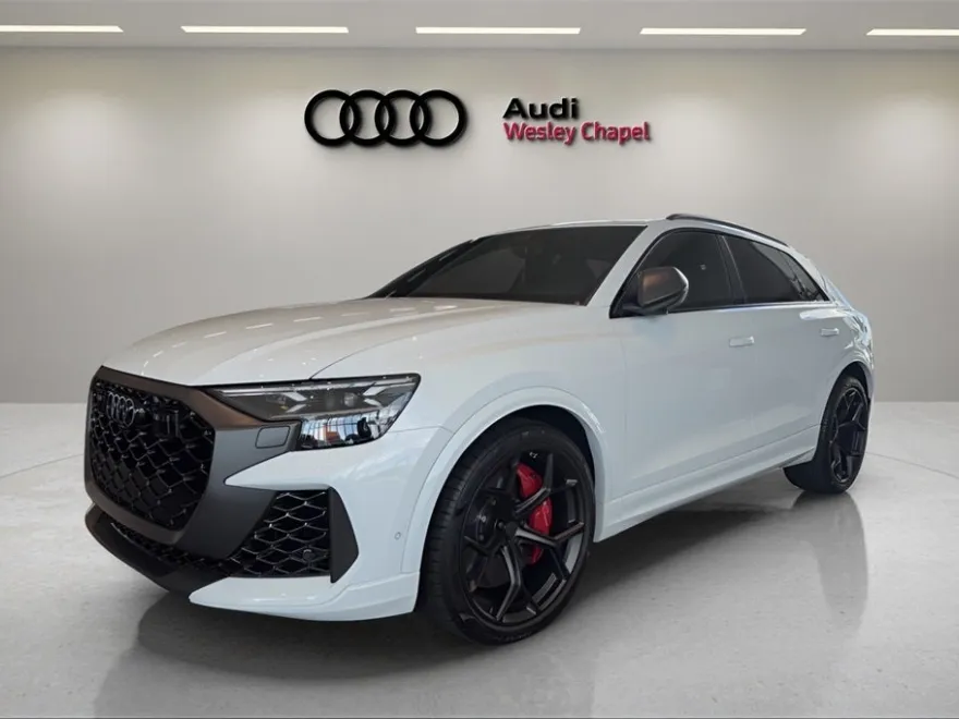 2026 Audi RS Q8 photo 1