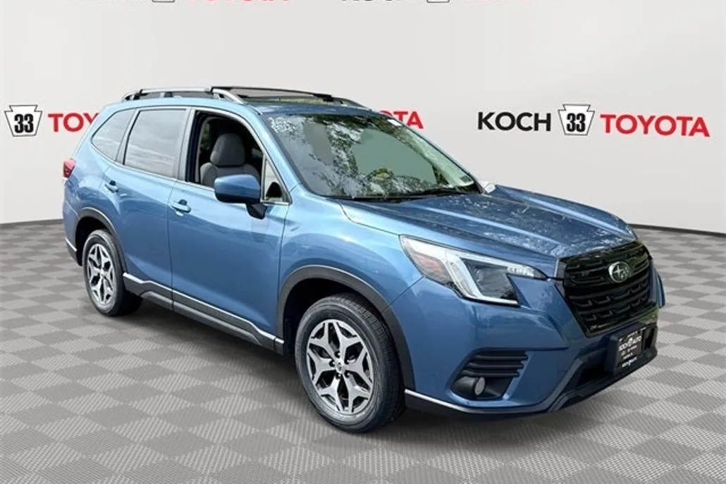 2023 Subaru Forester Premium photo 1