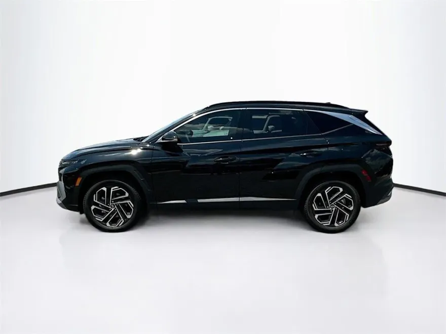 2025 Hyundai Tucson Limited photo 1