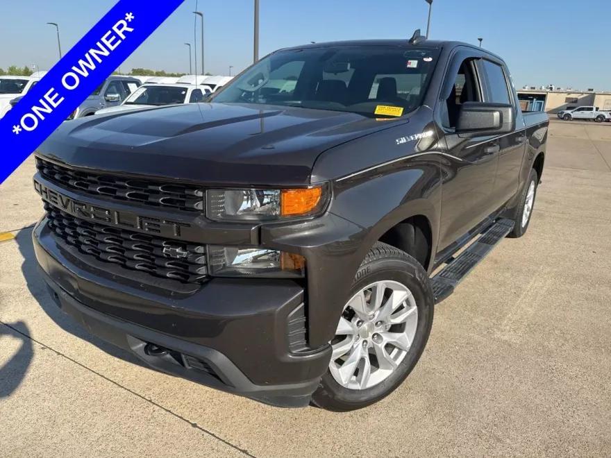 2021 Chevrolet Silverado 1500 Custom photo 1