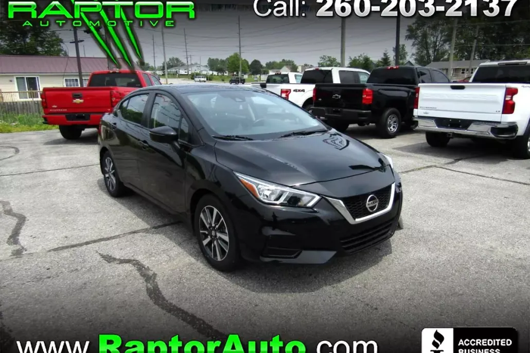 2021 Nissan Versa SV photo 1