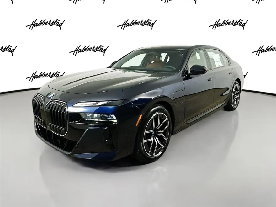 2026 Bmw 750e photo 1