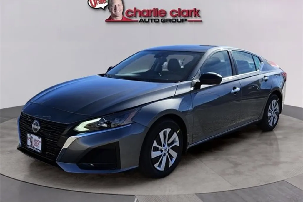 2025 Nissan Altima 2.5 S photo 1