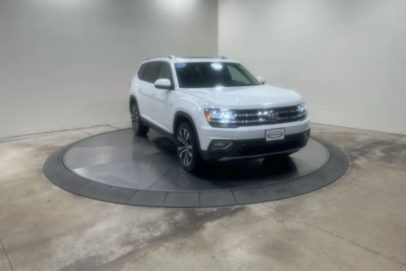 2020 Volkswagen Atlas SEL Premium photo 1