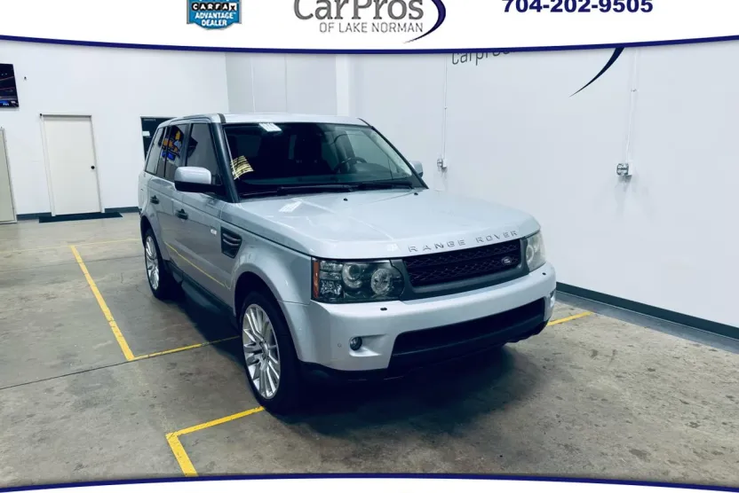 2010 Land Rover Range Rover Sport HSE LUX photo 1