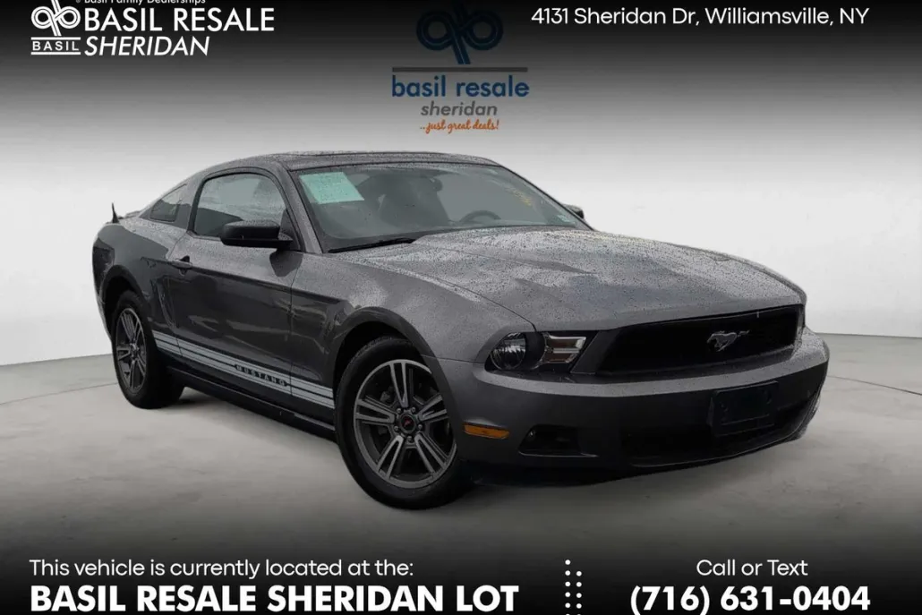 2010 Ford Mustang V6 Premium photo 1